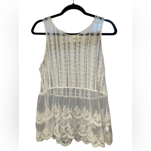 Xhilaration Tops - Xhilaration Lace Top